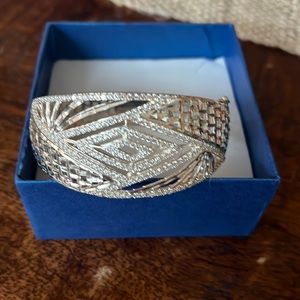 Silver filigree bracelet